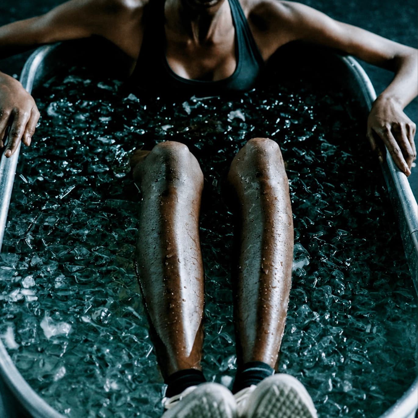 Baño de hielo y sauna para recuperación en ROW 00, Madrid